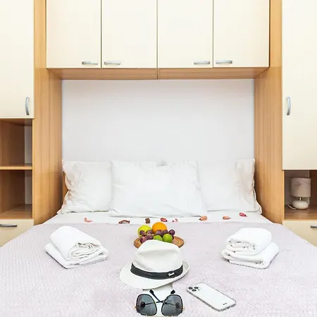 Apartment Luka Rogoznica (Sibenik-Knin)