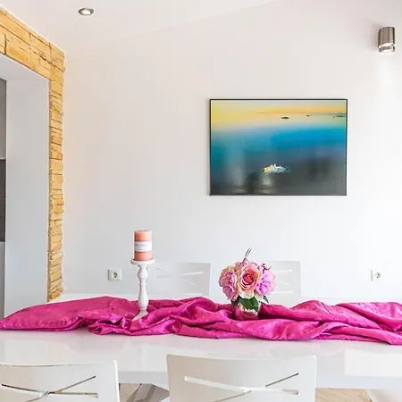 Apartment Luka *